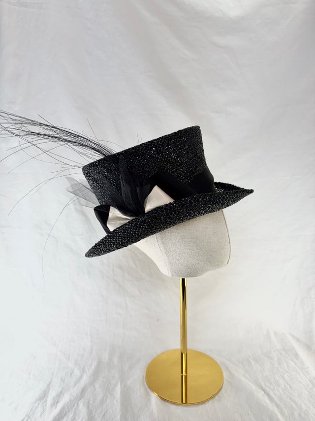 Summer Hats | Queen Bee Millinery display picture 3